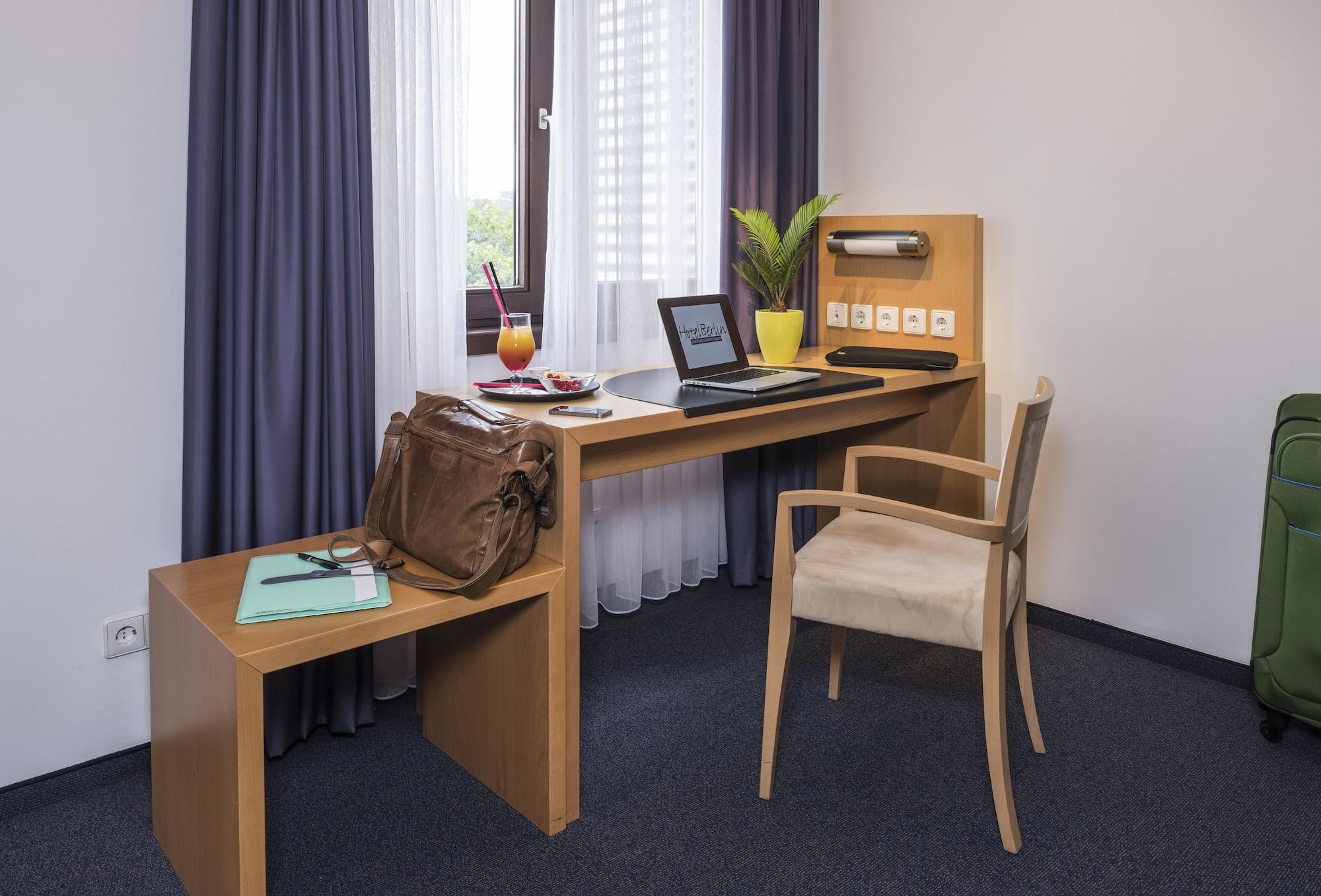 Hotel Berlin 진델핑겐 외부 사진