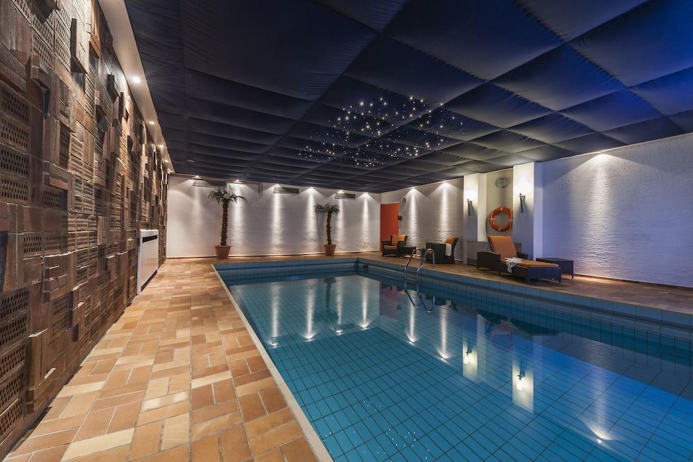 Hotel Berlin 진델핑겐 외부 사진