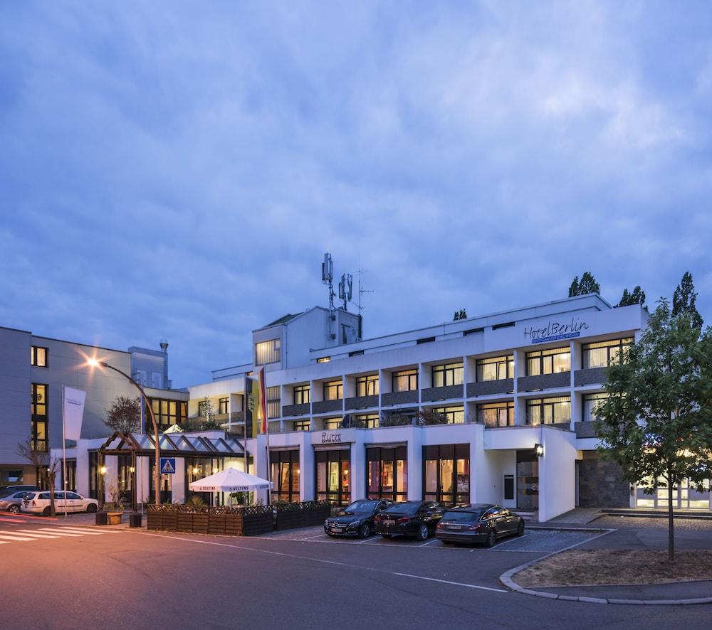 Hotel Berlin 진델핑겐 외부 사진